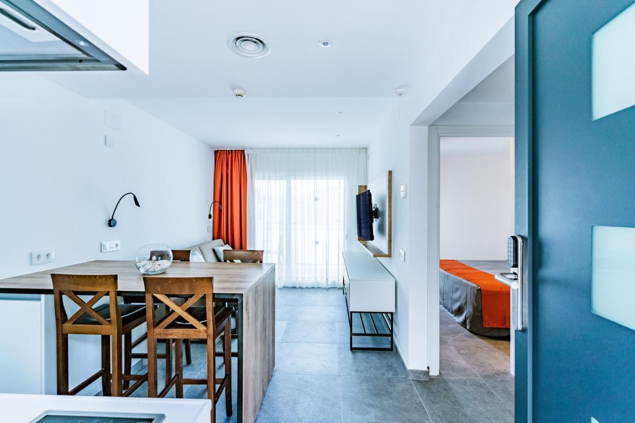 Apartamentos Sunway Apollo Sitges Kültér fotó