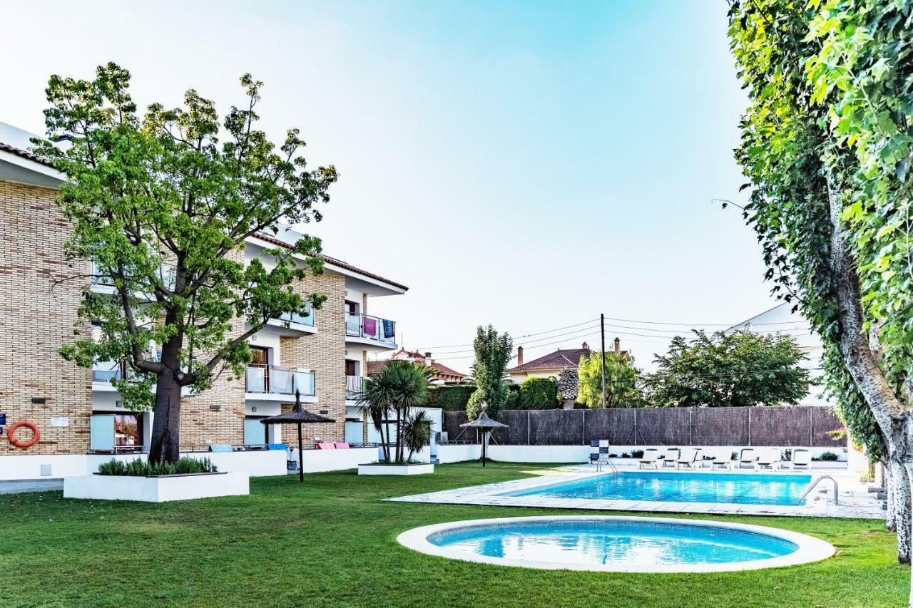 Apartamentos Sunway Apollo Sitges Kültér fotó